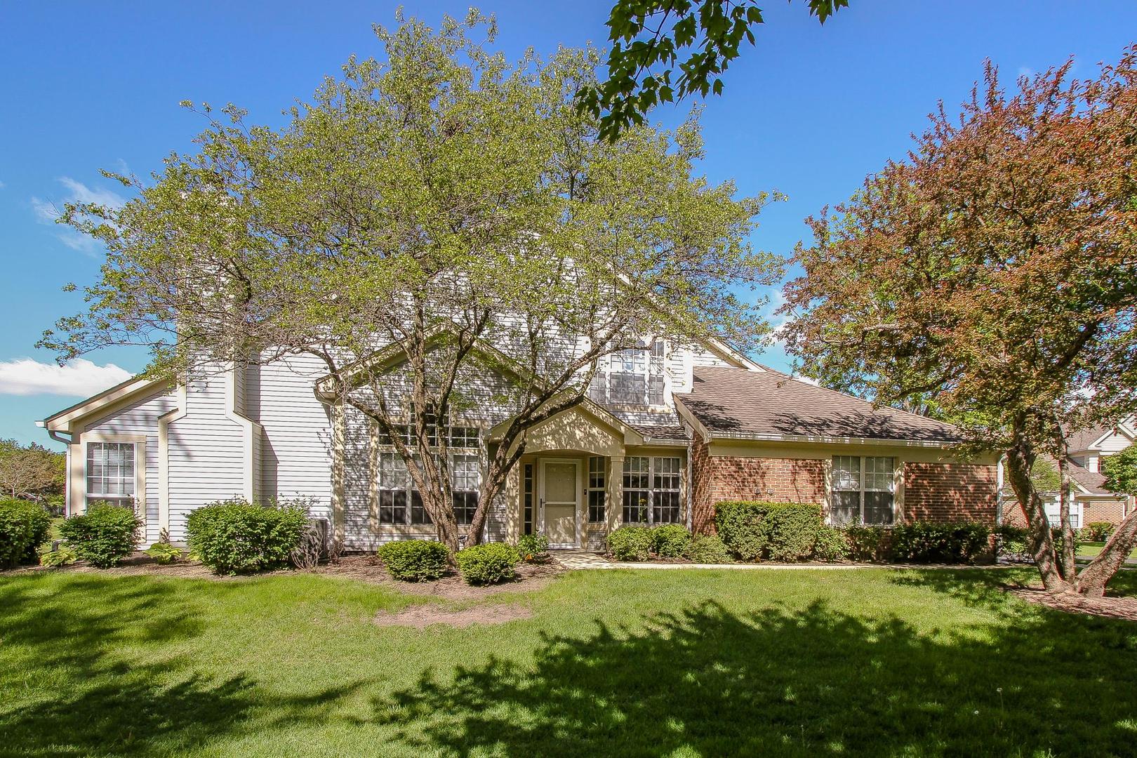 446 Cromwell Circle #1, Bartlett, IL 60103