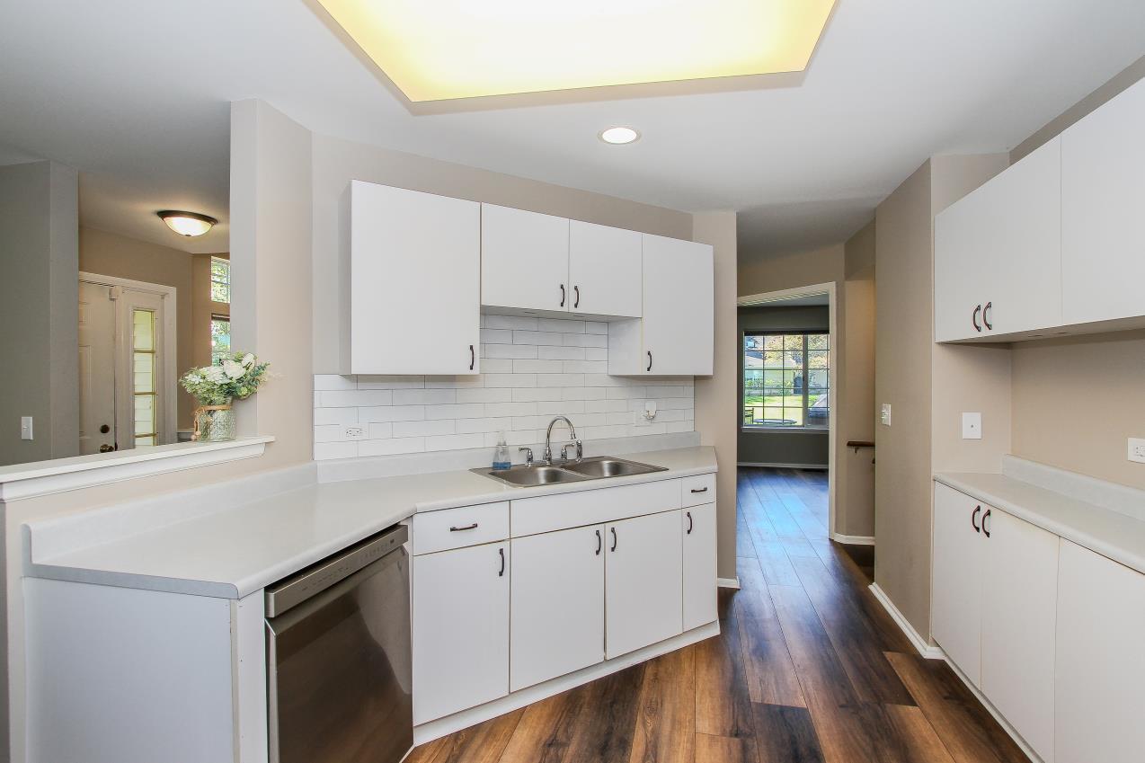 446 Cromwell Circle #1, Bartlett, IL 60103