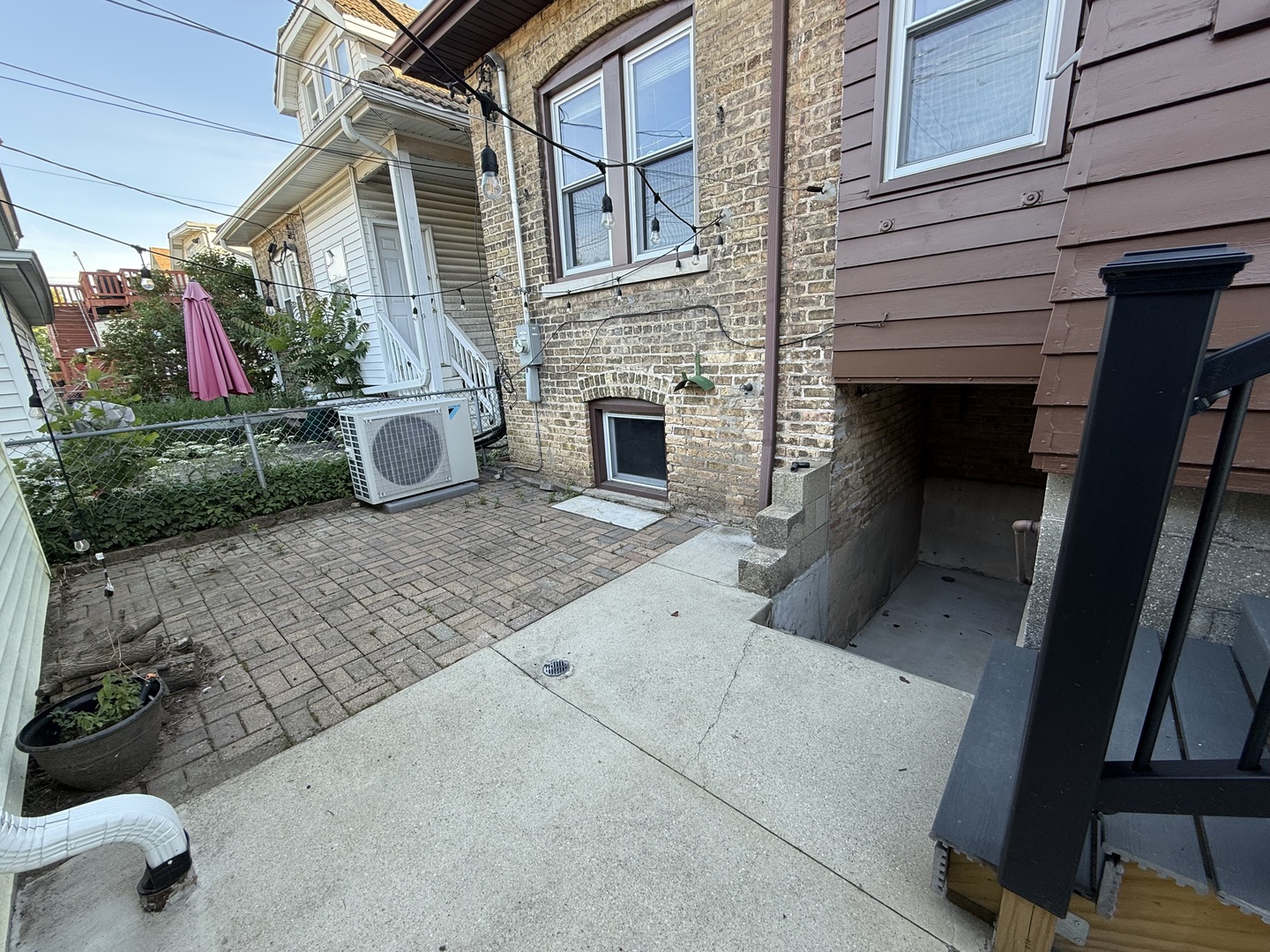 5230 N Liano Avenue, Chicago, IL 60630