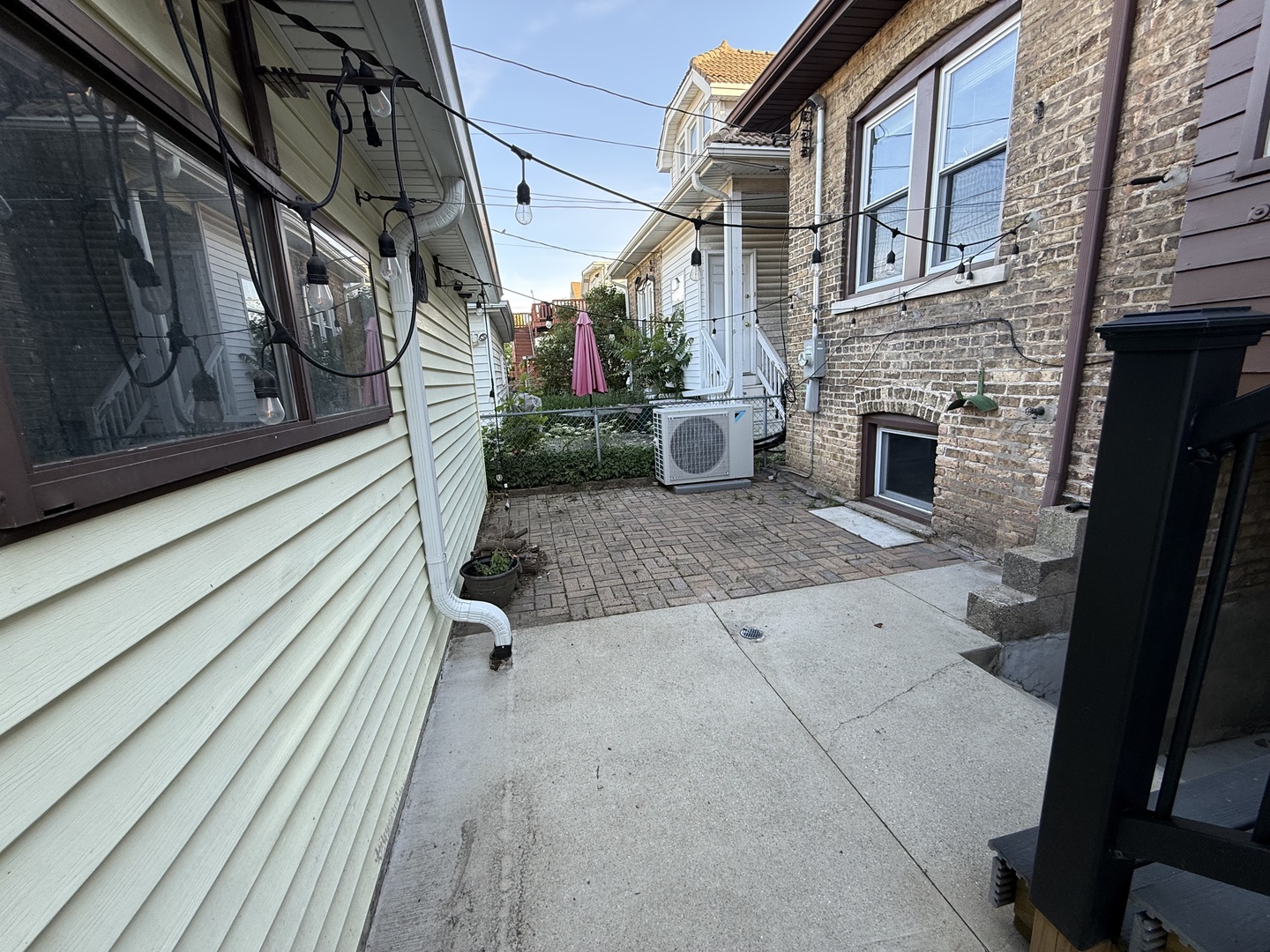 5230 N Liano Avenue, Chicago, IL 60630