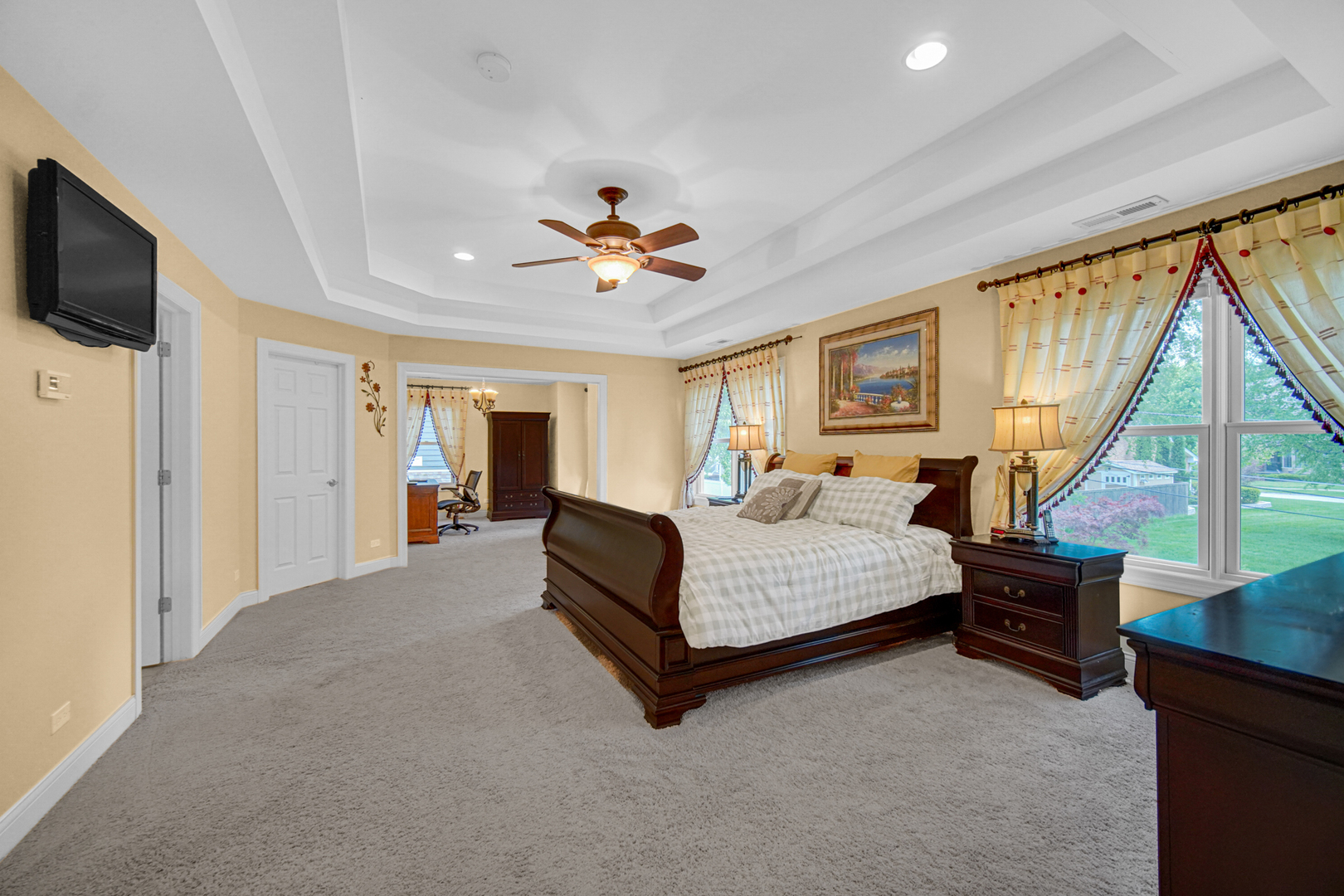 706 Wehrli Drive, Naperville, IL 60540