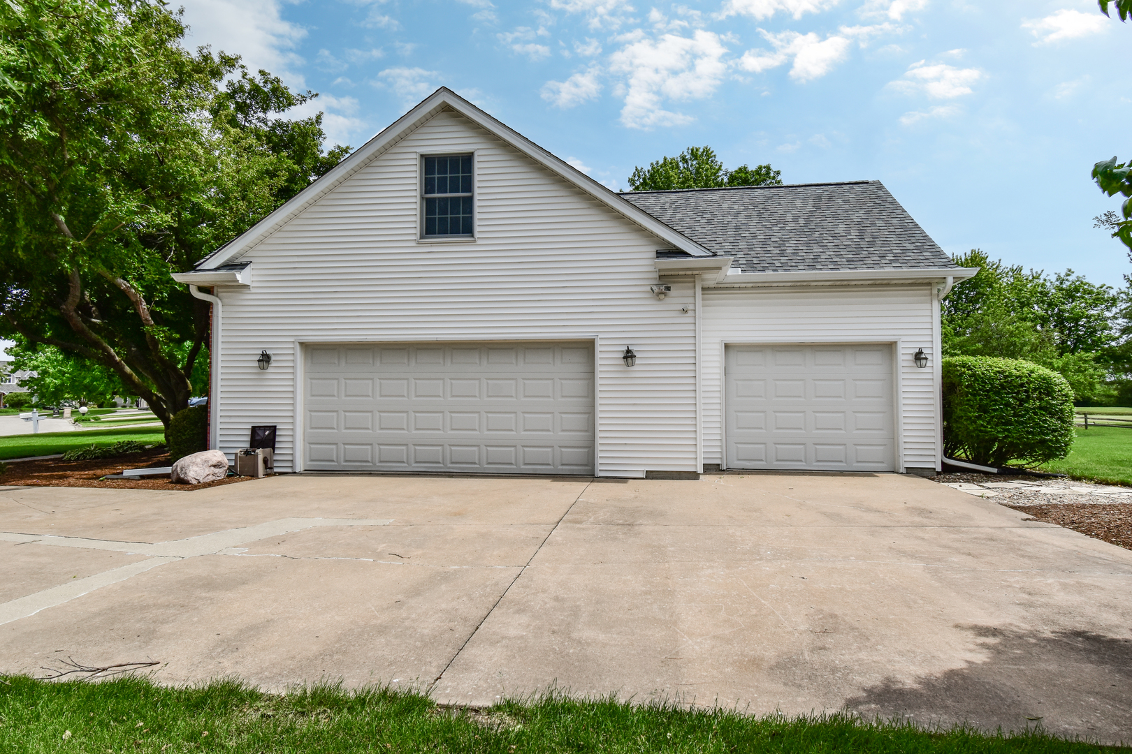1816 Cardinal Court, Pontiac, IL 61764