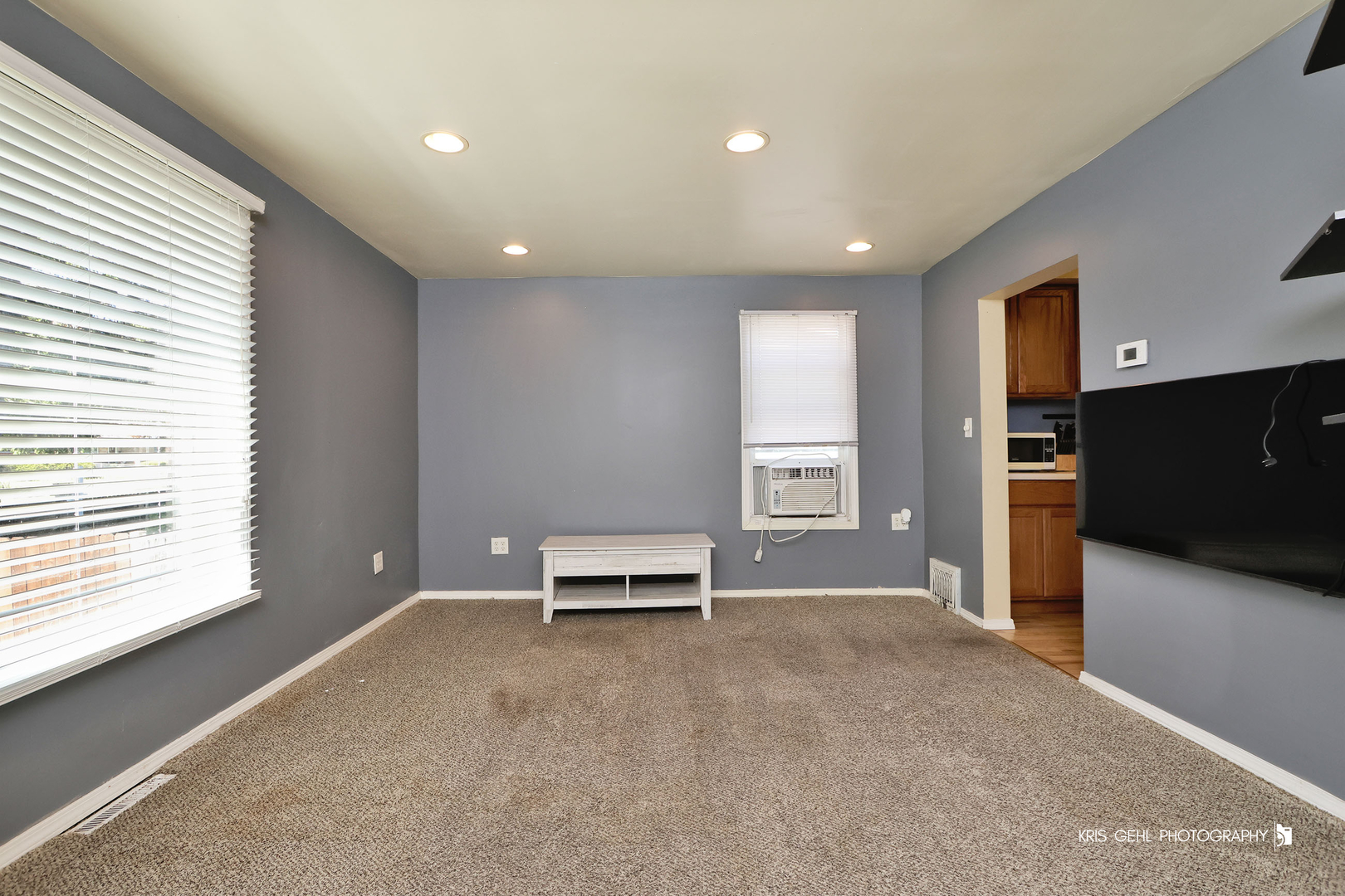 3233 Elisha Avenue, Zion, IL 60099