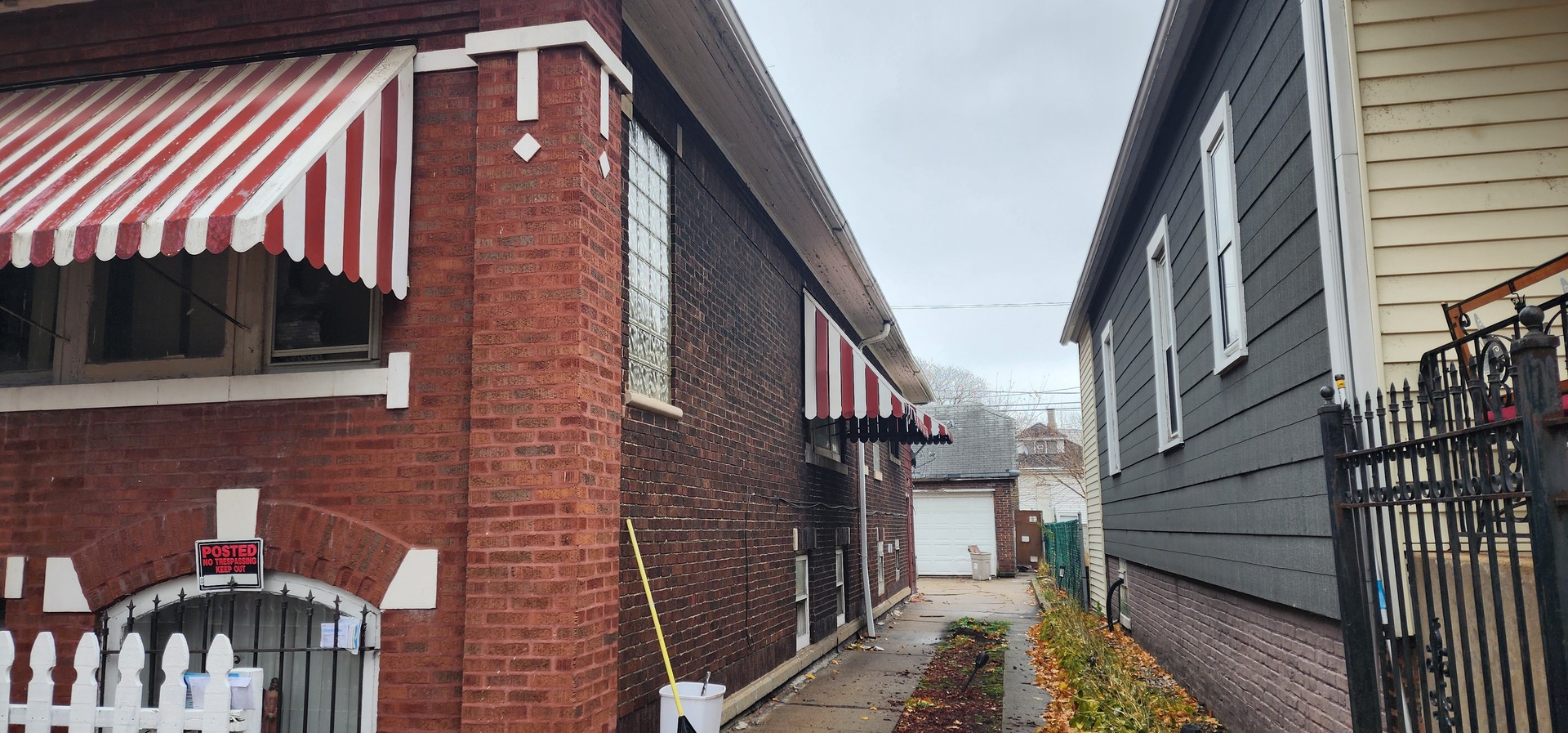 8443 S Manistee Avenue, Chicago, IL 60617