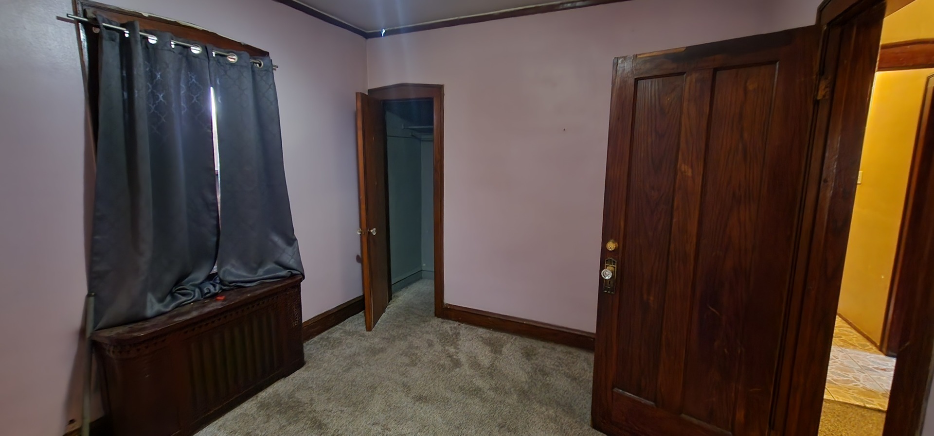 8443 S Manistee Avenue, Chicago, IL 60617