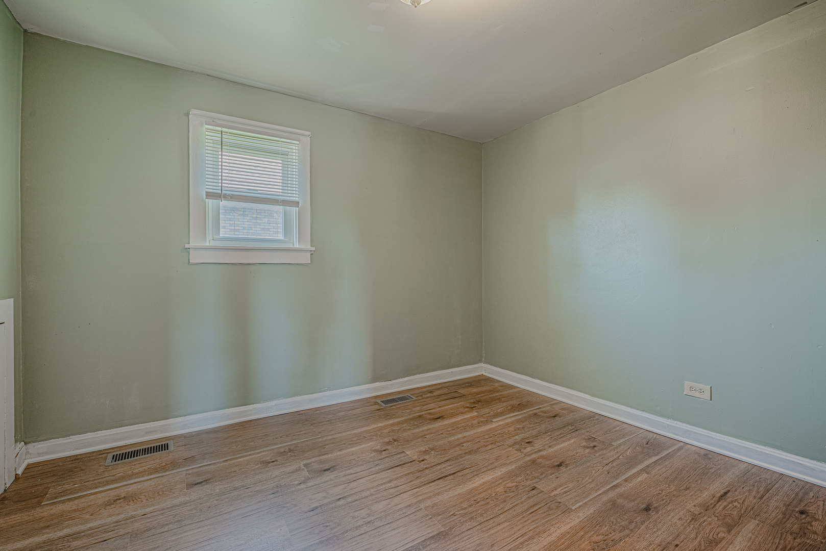 805 Audrey Nixon Boulevard, North Chicago, IL 60064