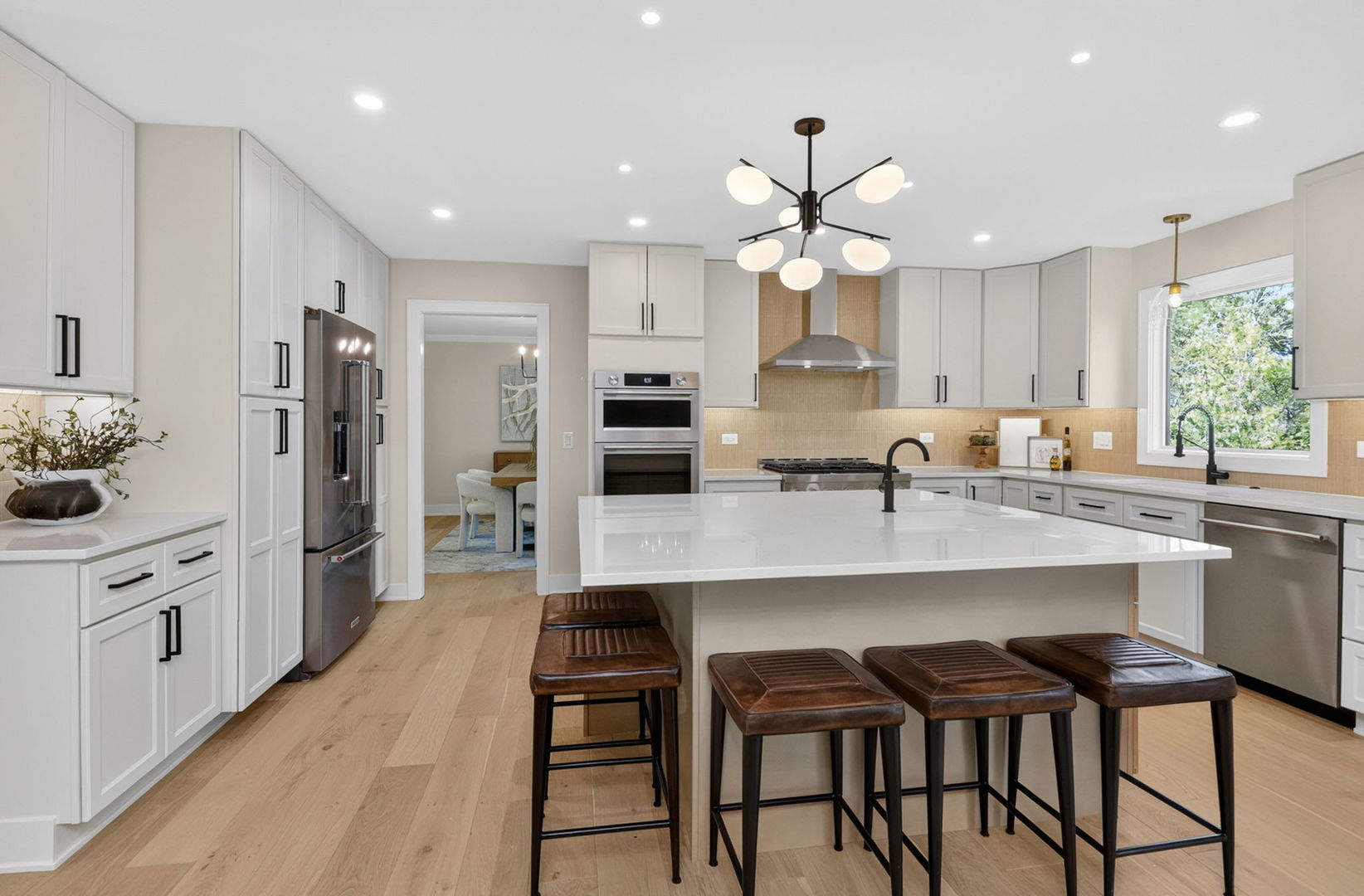 2604 Newport Drive, Naperville, IL 60565