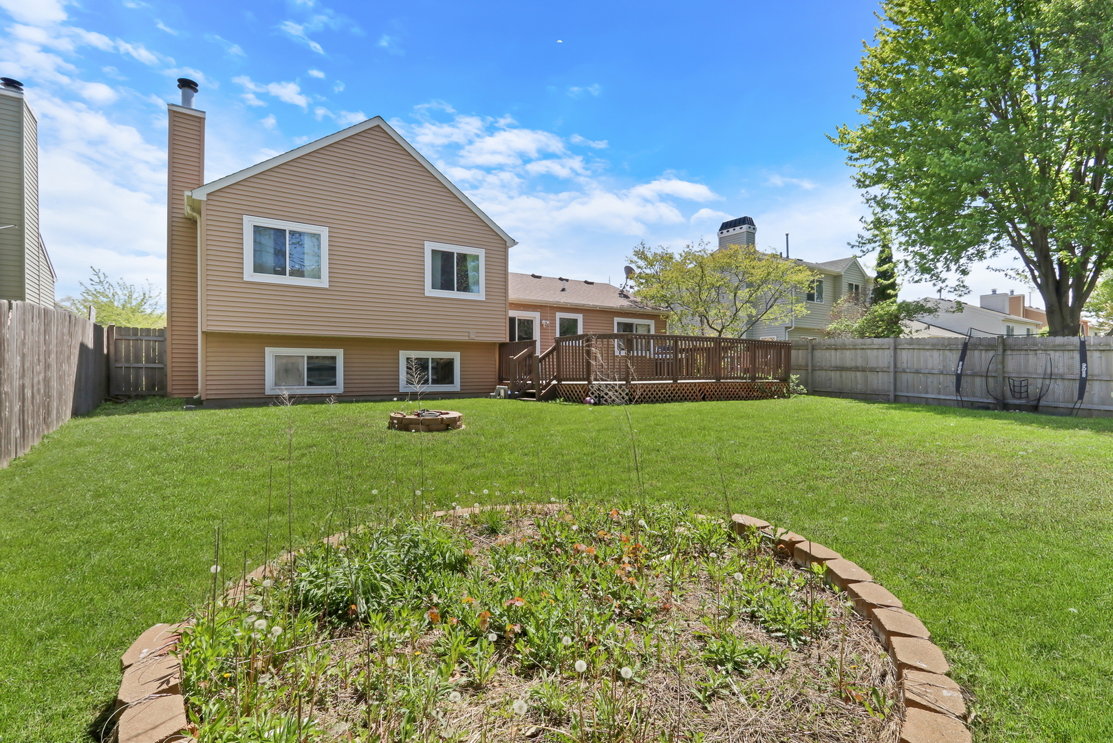 130 Lisk Drive, Hainesville, IL 60030