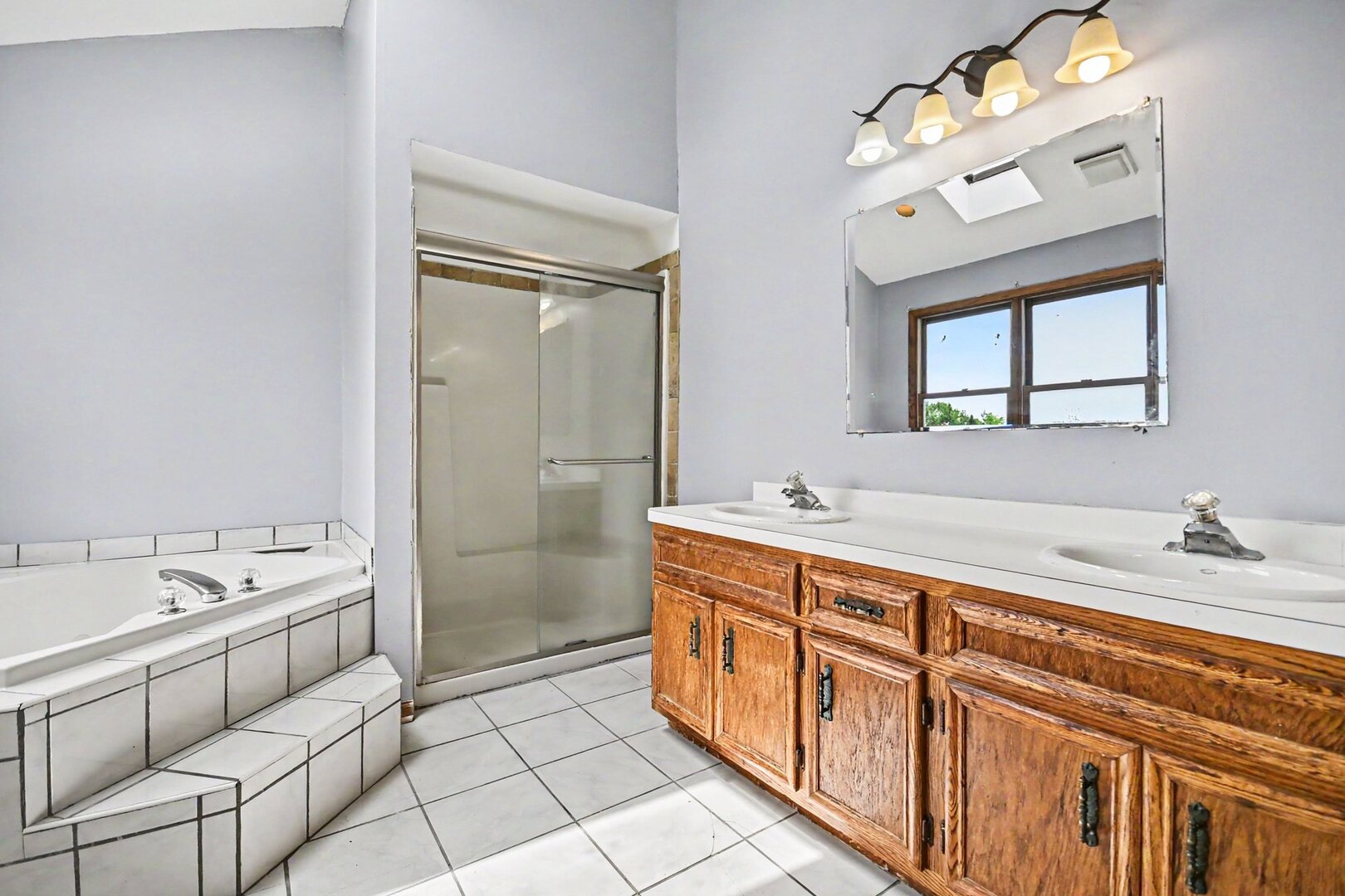23115 S Hidden Lake Trail, Crete, IL 60417