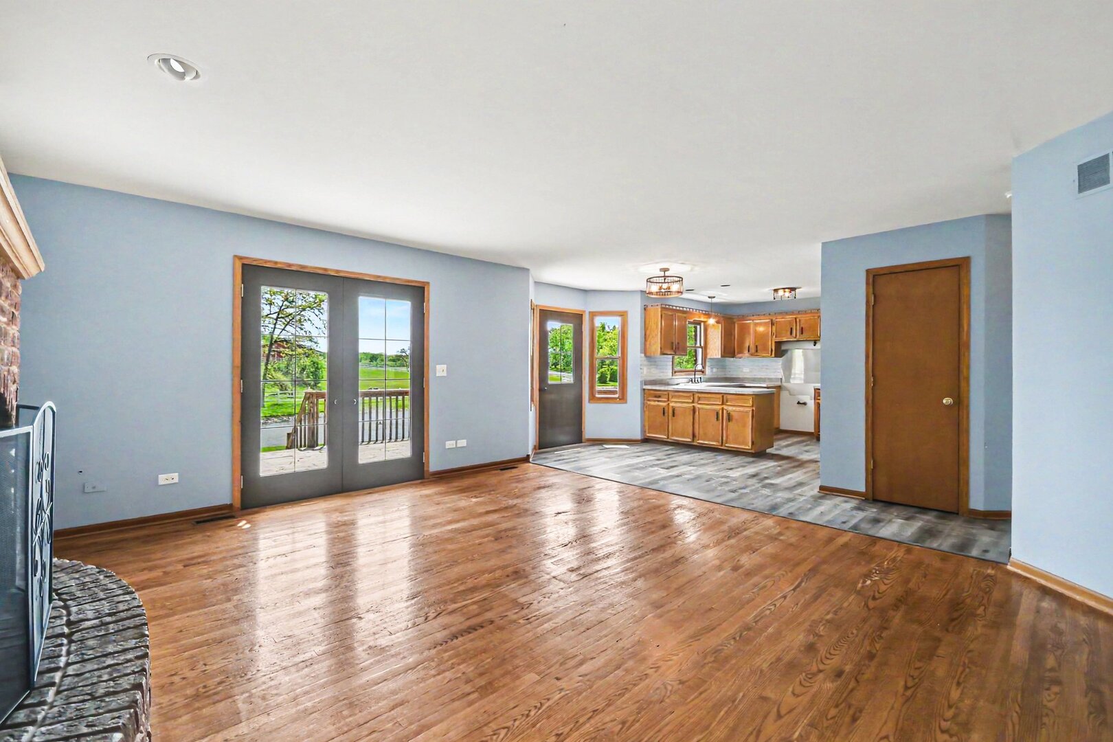 23115 S Hidden Lake Trail, Crete, IL 60417
