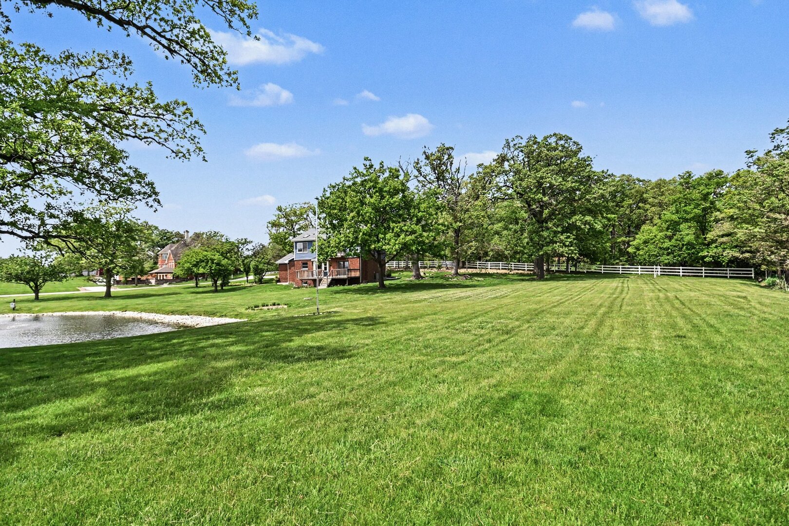 23115 S Hidden Lake Trail, Crete, IL 60417