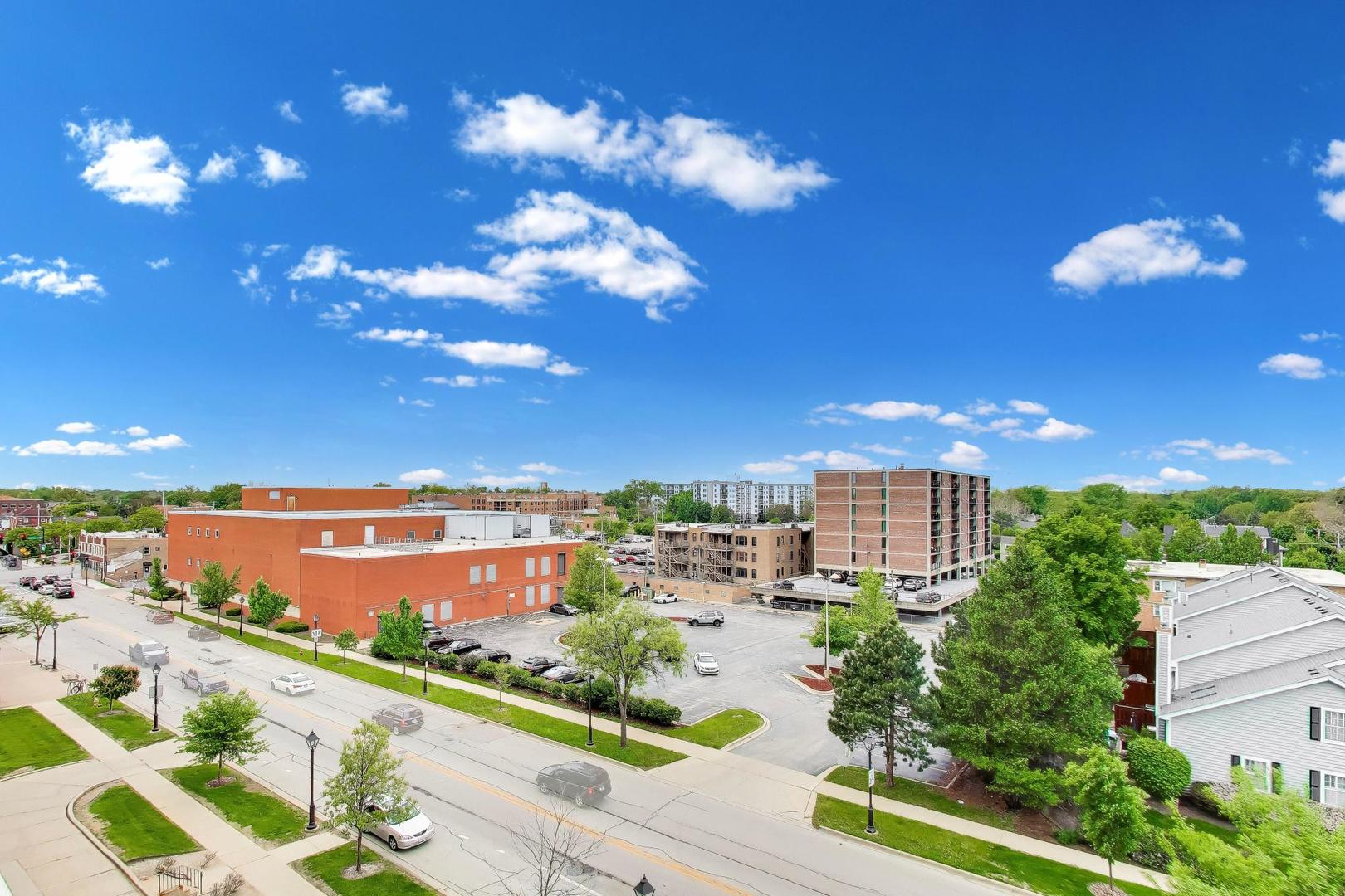 33 N Main Street #5B, Lombard, IL 60148