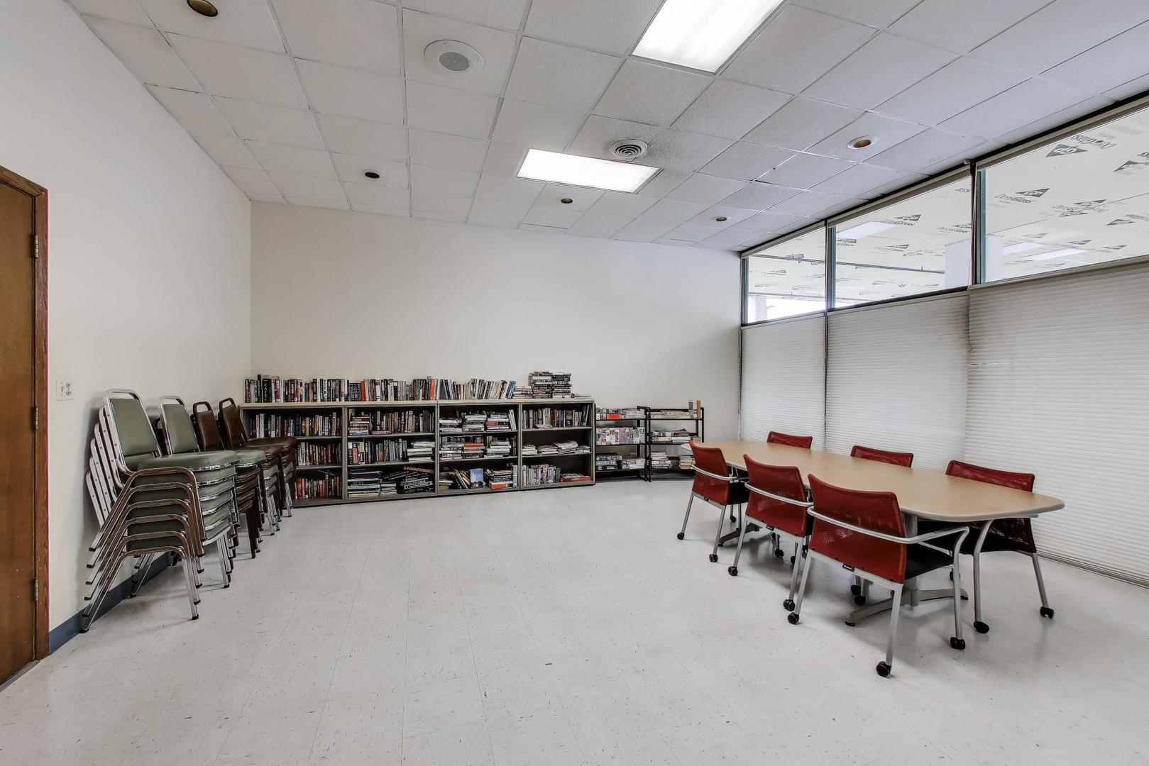 33 N Main Street #5B, Lombard, IL 60148