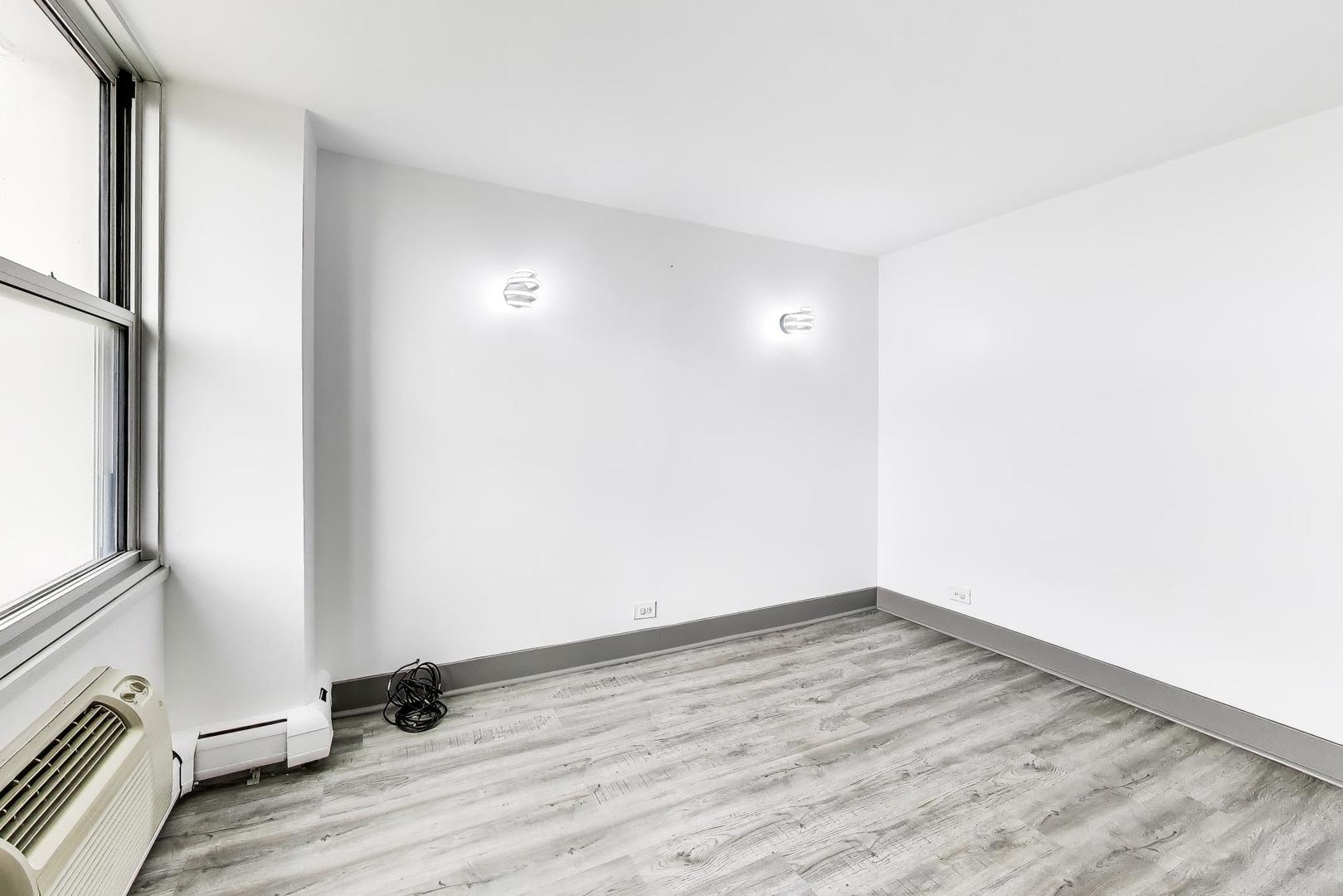 33 N Main Street #5B, Lombard, IL 60148