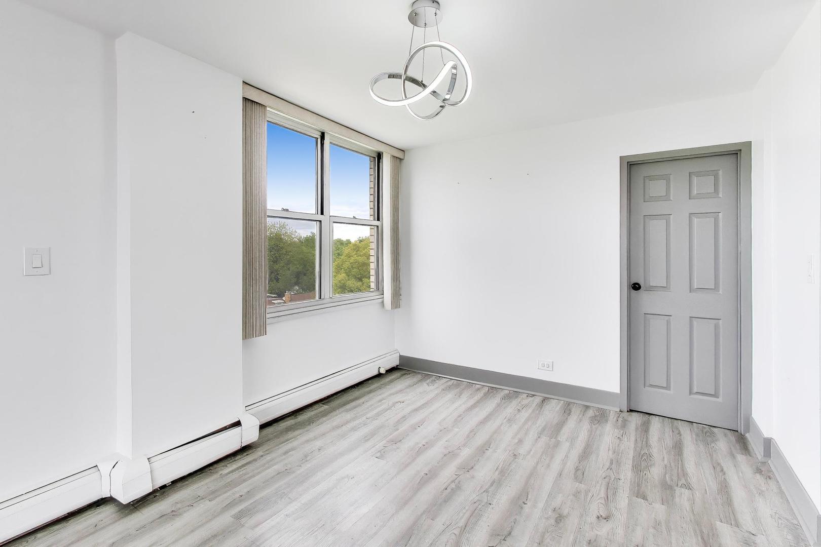 33 N Main Street #5B, Lombard, IL 60148