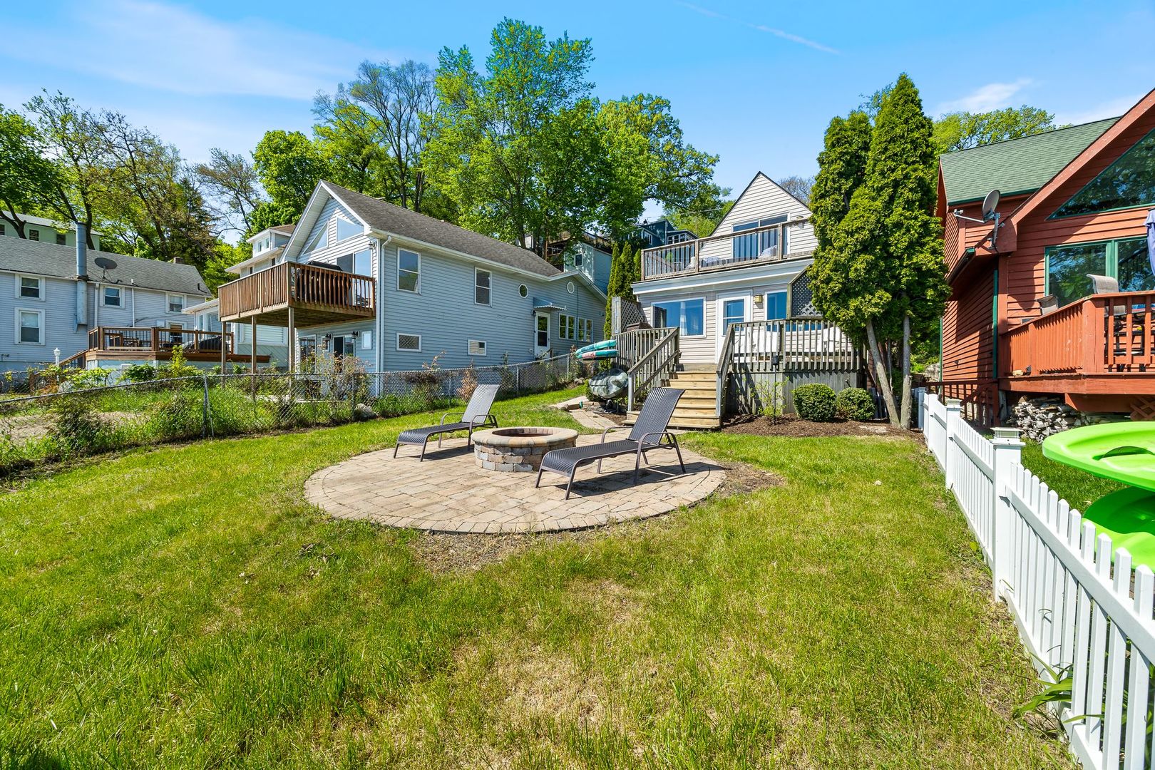 107 Hillside Court, Fox Lake, IL 60020