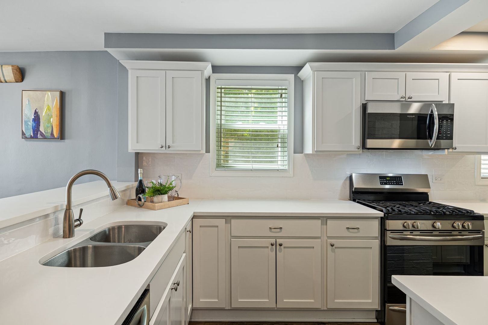 107 Hillside Court, Fox Lake, IL 60020