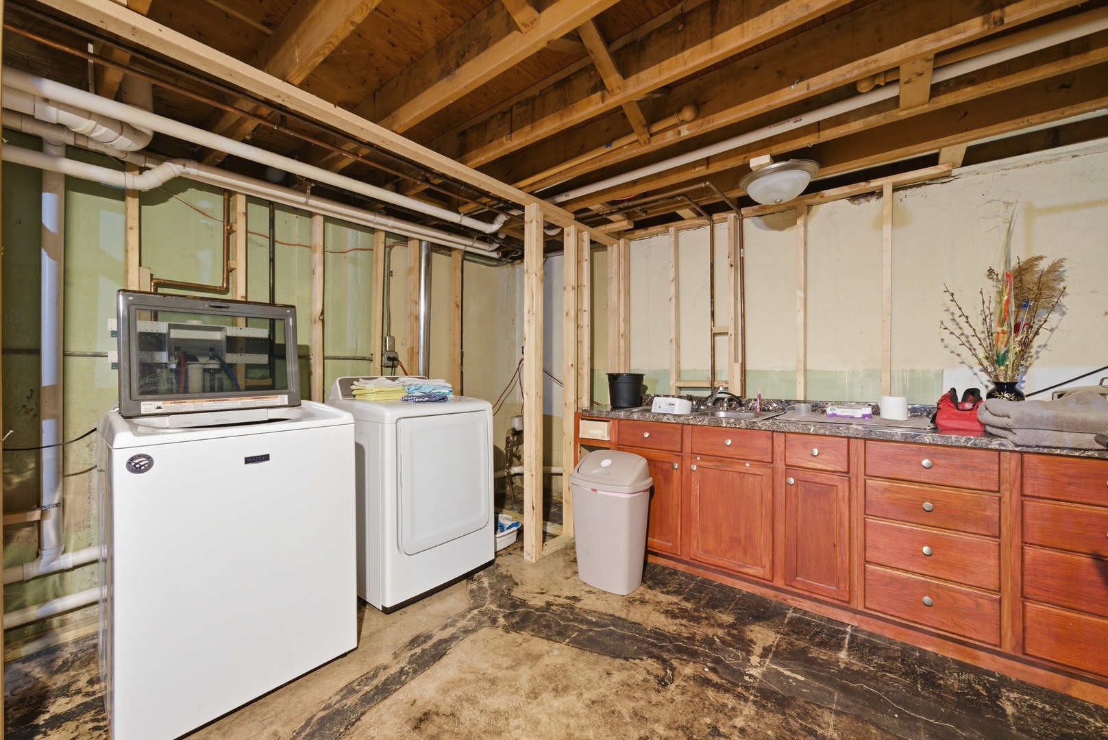 9143 W 92 Street, Hickory Hills, IL 60457