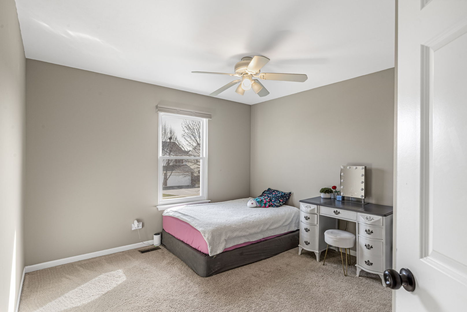 31696 N Borre Drive, Lakemoor, IL 60051