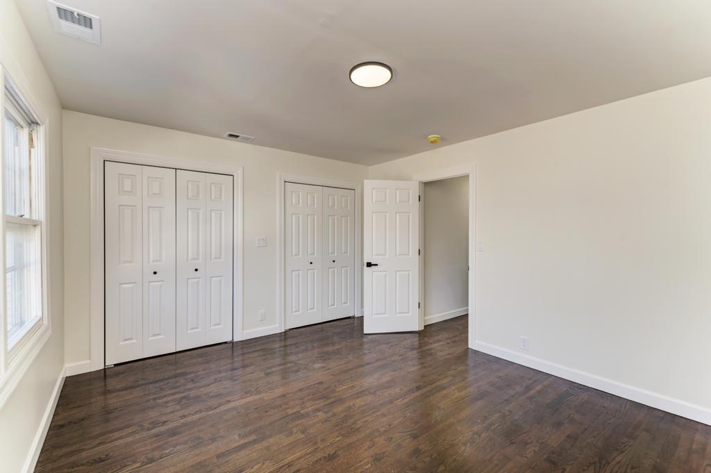 6218 W Foster Avenue, Chicago, IL 60630