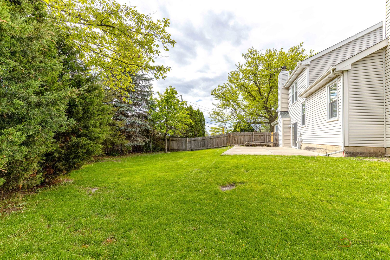 125 PAULINE Avenue, Buffalo Grove, IL 60089