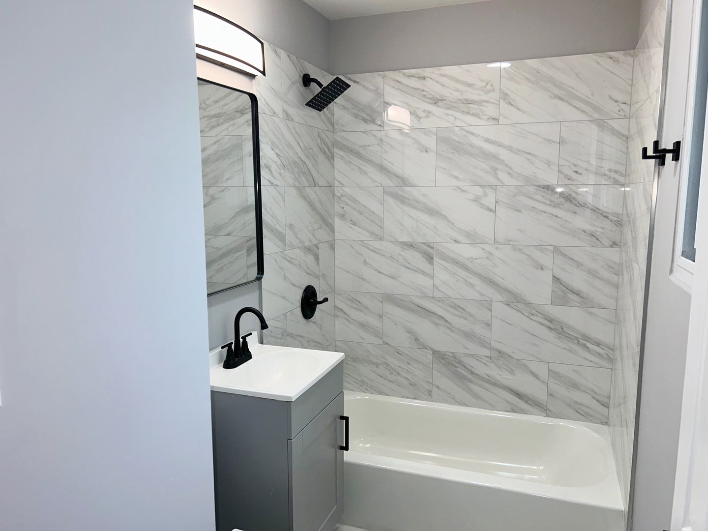 14633 Keystone Avenue #3H, Midlothian, IL 60445