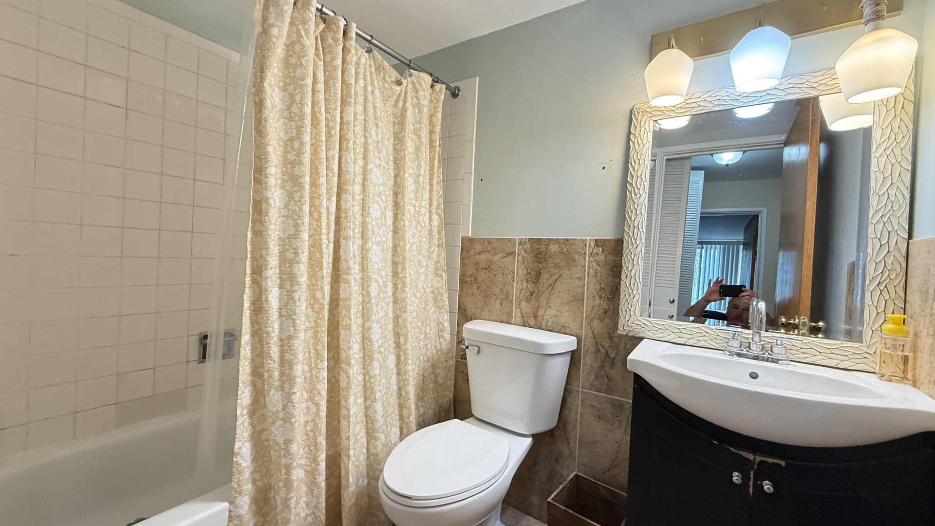 9745 S Karlov Avenue #304, Oak Lawn, IL 60453