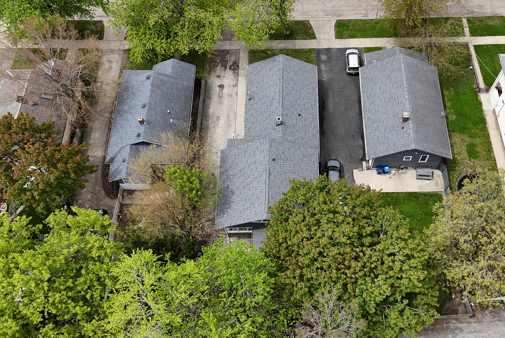 127 N Victory Street, Waukegan, IL 60085