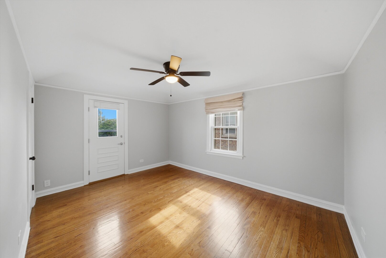 7821 W Thorndale Avenue, Chicago, IL 60631