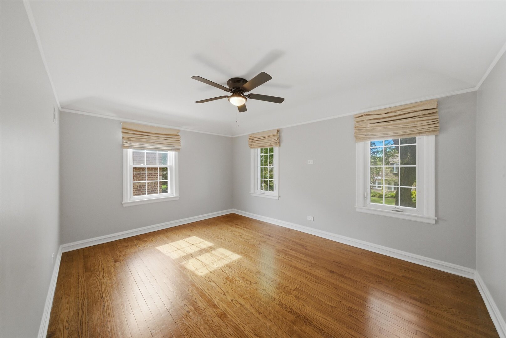 7821 W Thorndale Avenue, Chicago, IL 60631