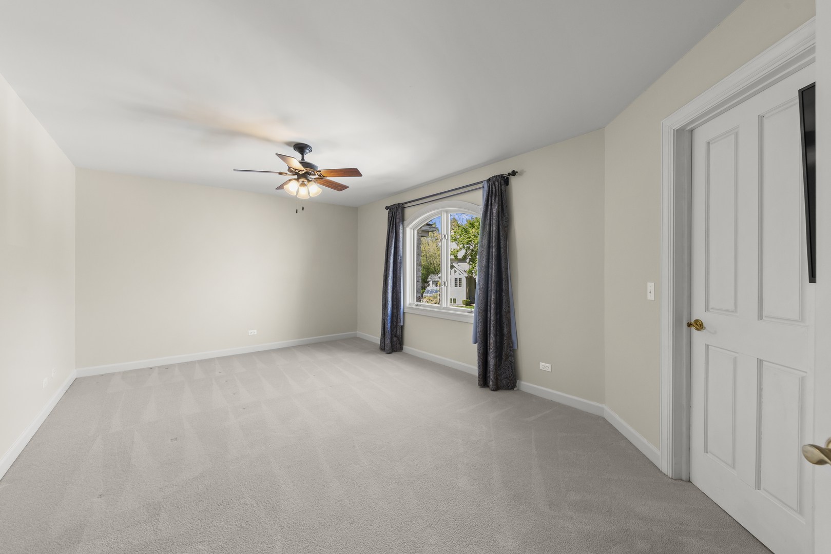 1S370 Winfield Road, Wheaton, IL 60189