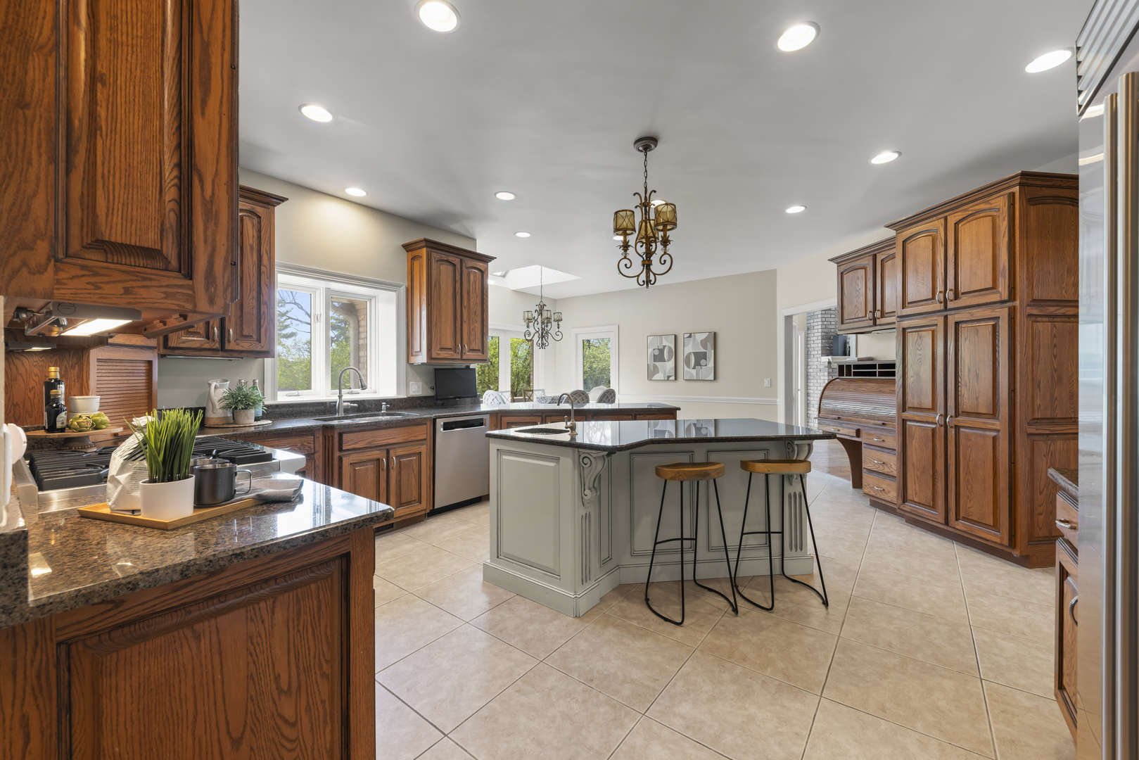 1S370 Winfield Road, Wheaton, IL 60189