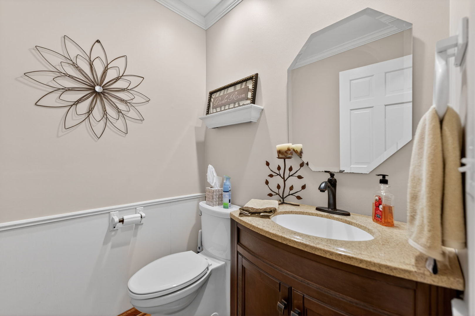 201 Tulip Circle, Island Lake, IL 60042
