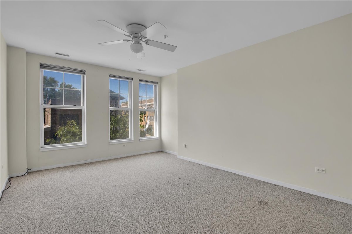 7243 MADISON Street #211, Forest Park, IL 60130