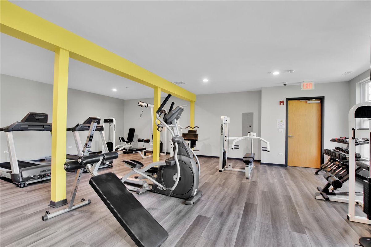 7243 MADISON Street #211, Forest Park, IL 60130