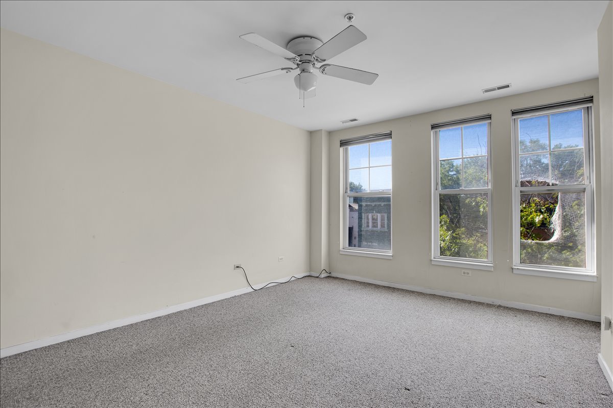 7243 MADISON Street #211, Forest Park, IL 60130