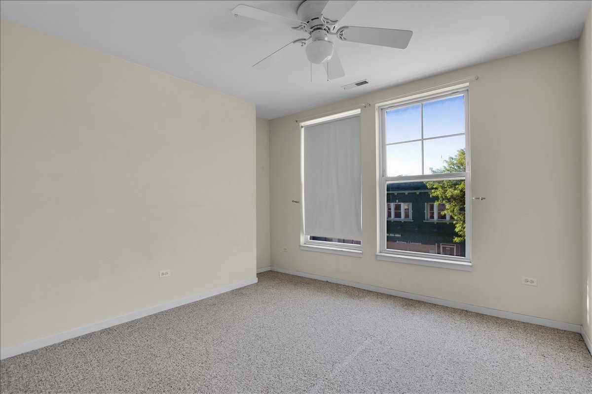 7243 MADISON Street #211, Forest Park, IL 60130