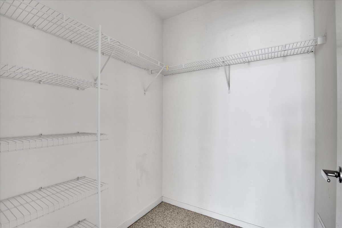 7243 MADISON Street #211, Forest Park, IL 60130
