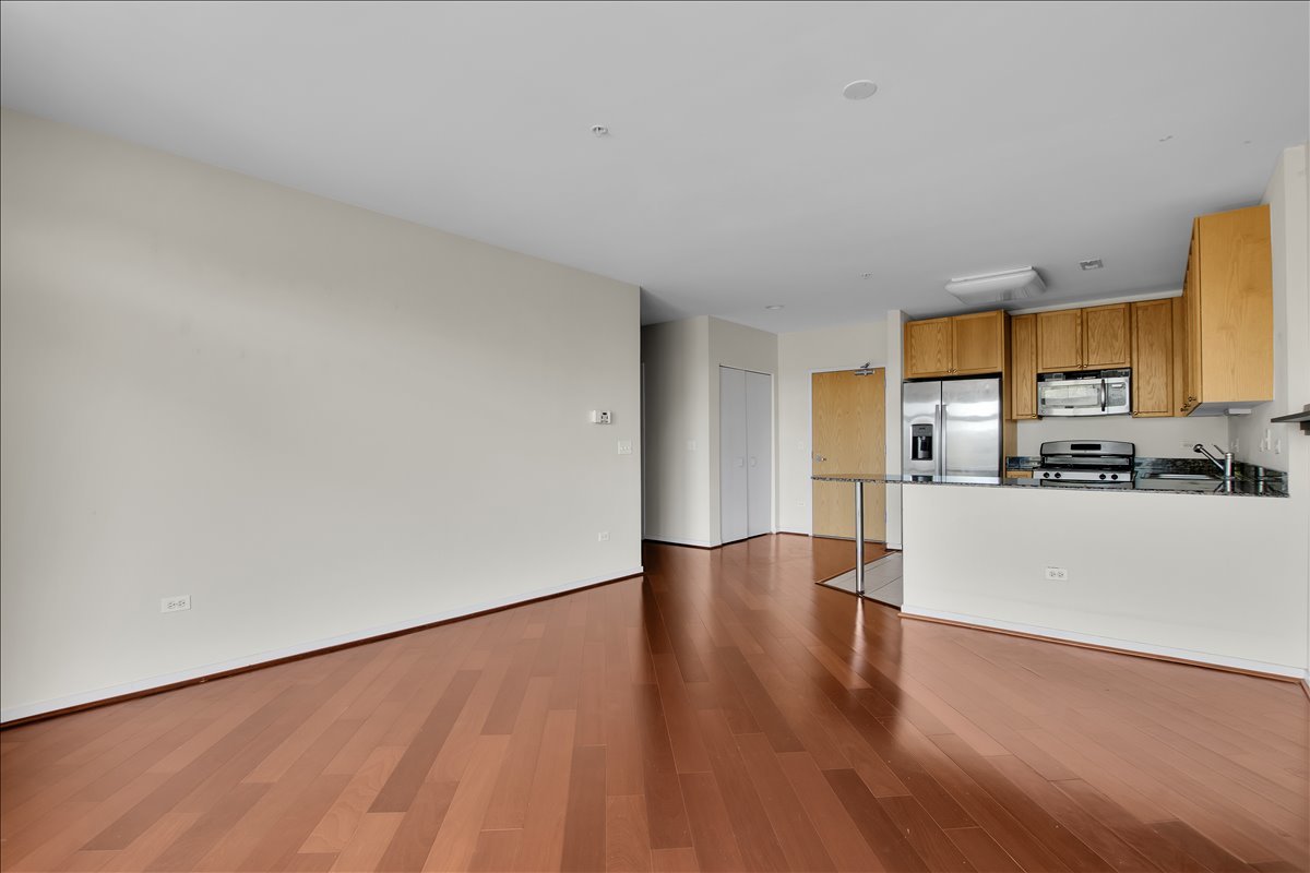 7243 MADISON Street #211, Forest Park, IL 60130