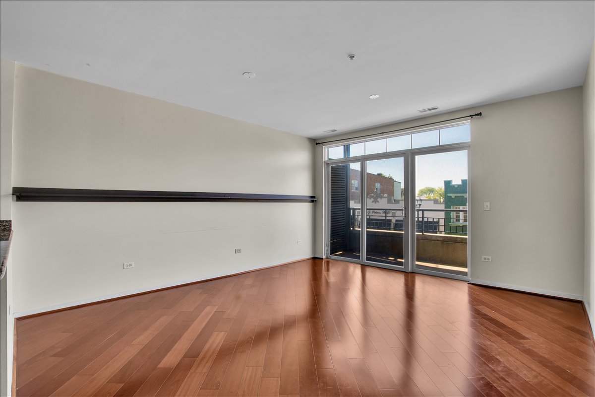 7243 MADISON Street #211, Forest Park, IL 60130