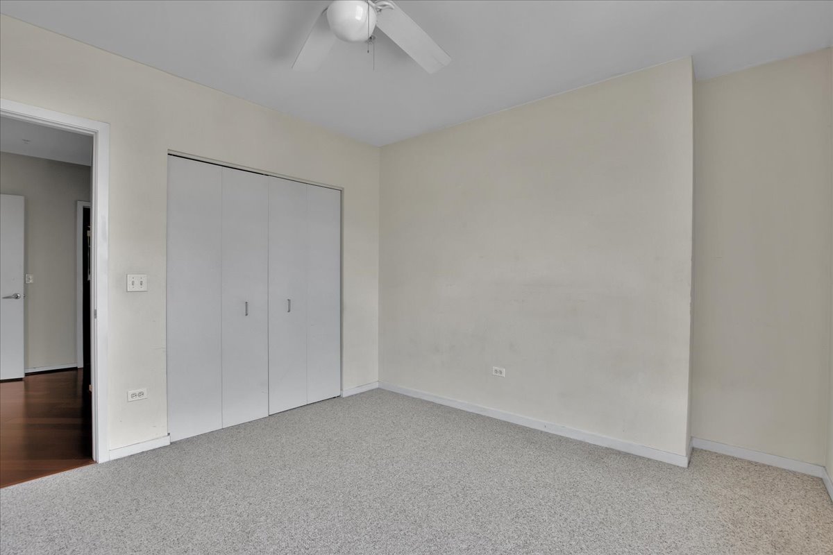 7243 MADISON Street #211, Forest Park, IL 60130