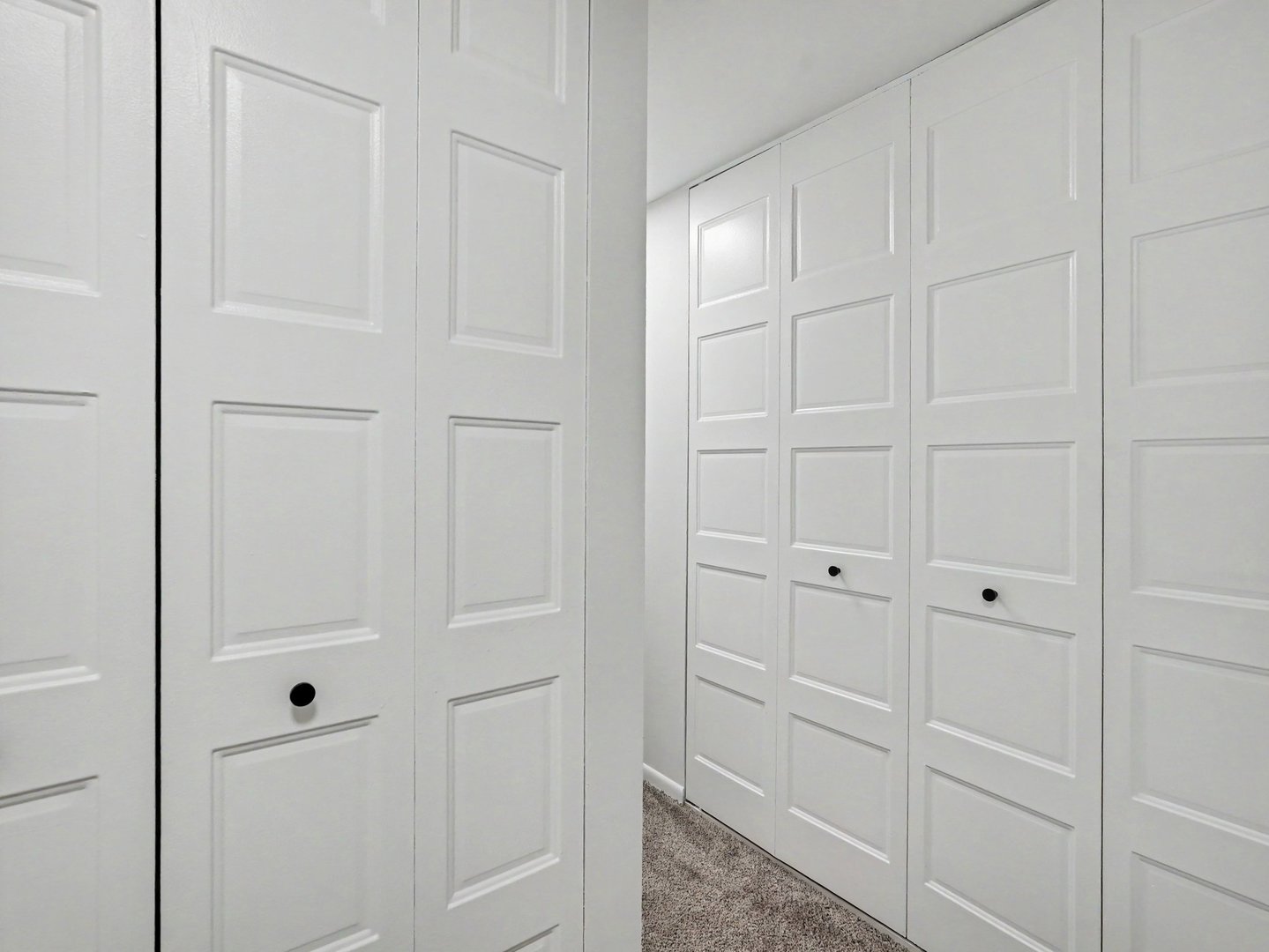 3008 Roberts Drive #7, Woodridge, IL 60517