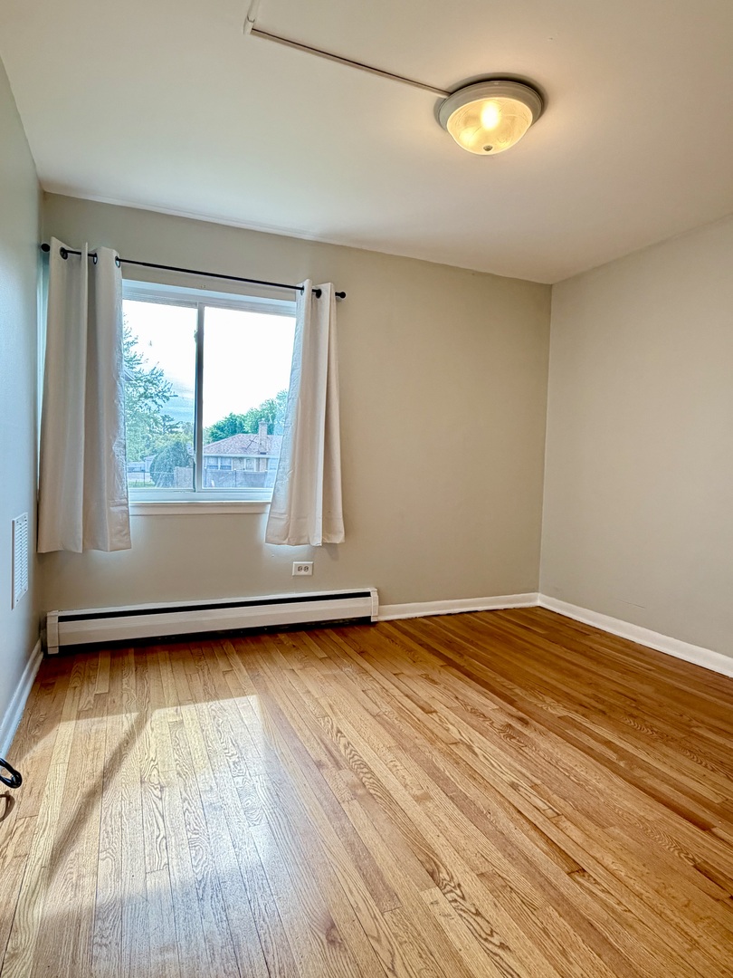605 N WOLF Road #8E, Hillside, IL 60162