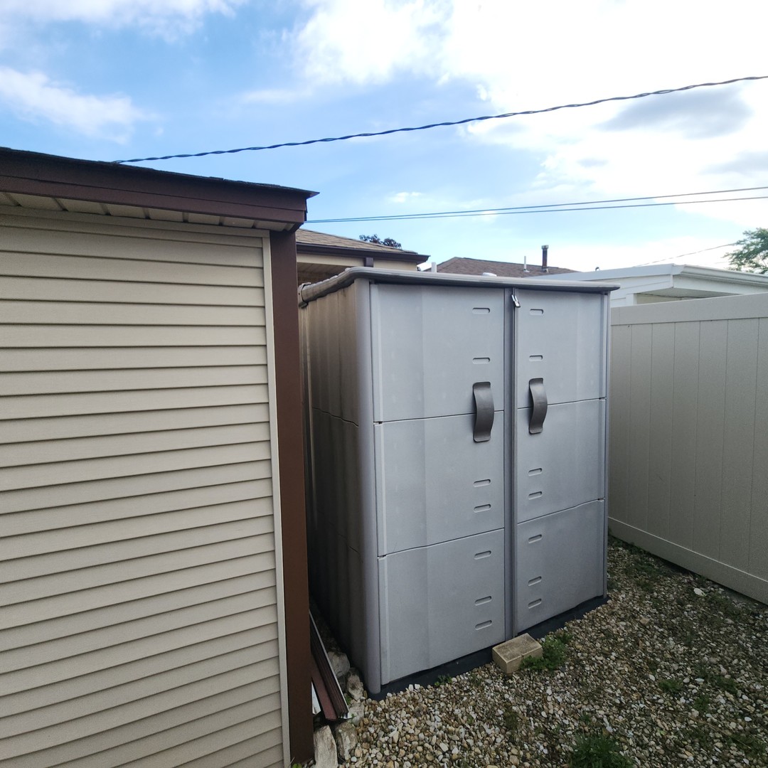 4609 W 115th Place, Alsip, IL 60803