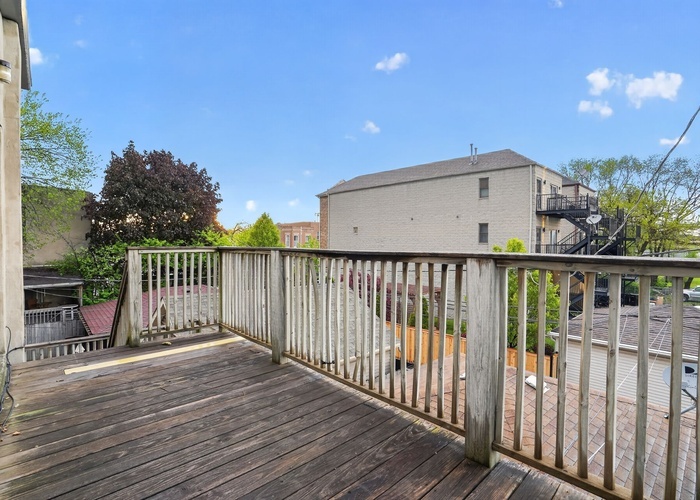2816 W Washington Boulevard, Chicago, IL 60612