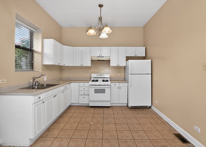 2816 W Washington Boulevard, Chicago, IL 60612