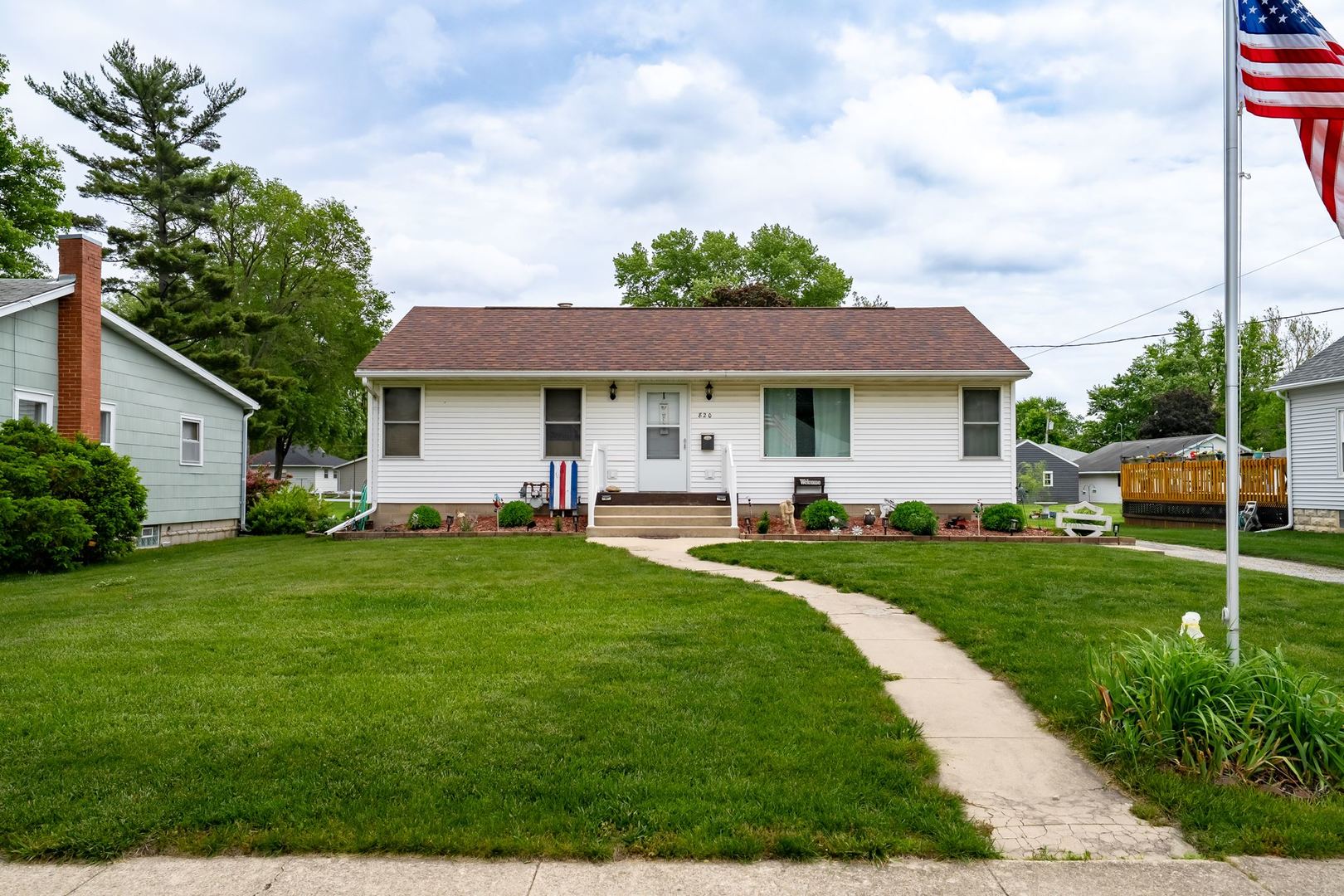 820 S Locust Street, Pontiac, IL 61764