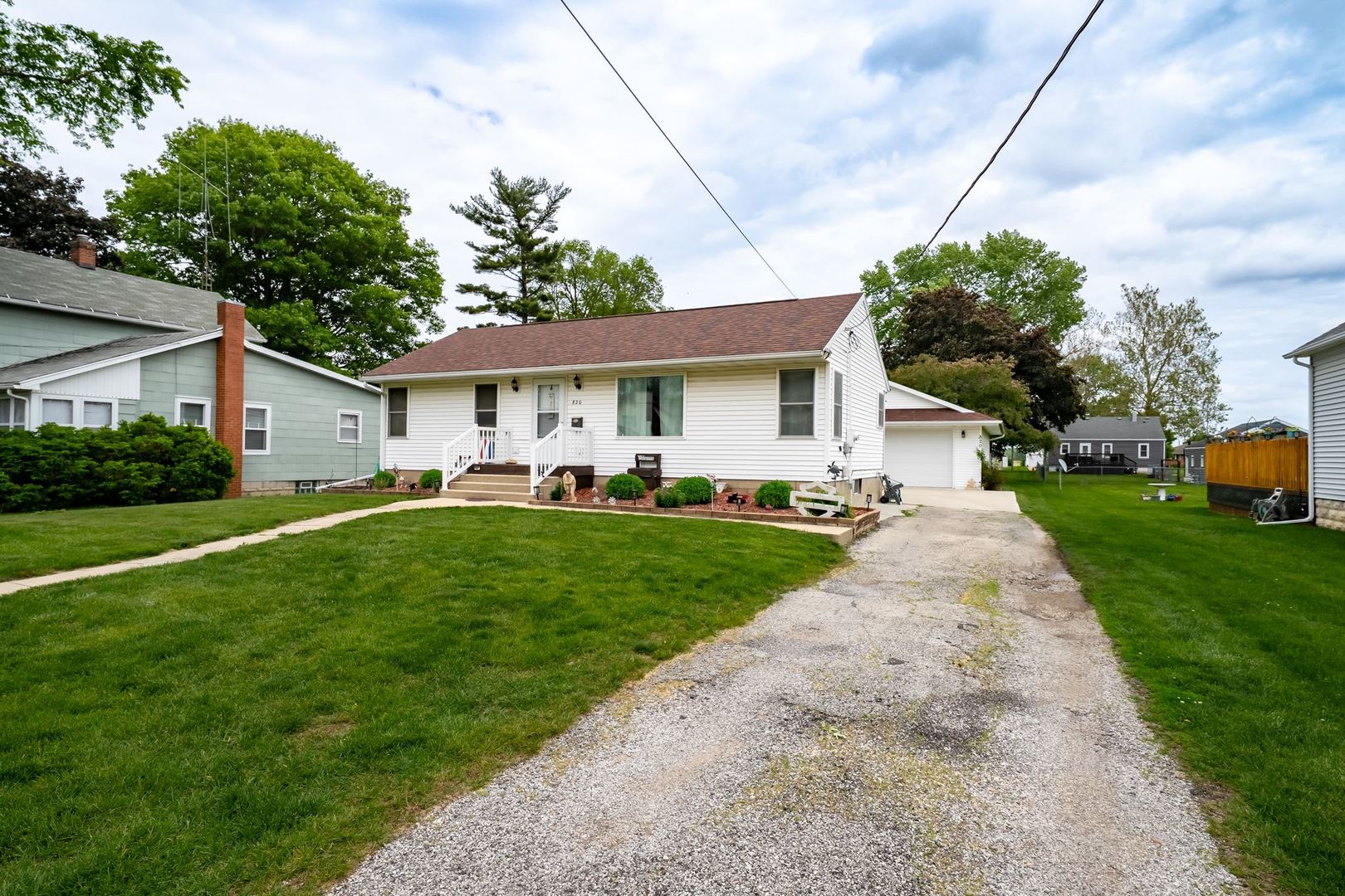 820 S Locust Street, Pontiac, IL 61764