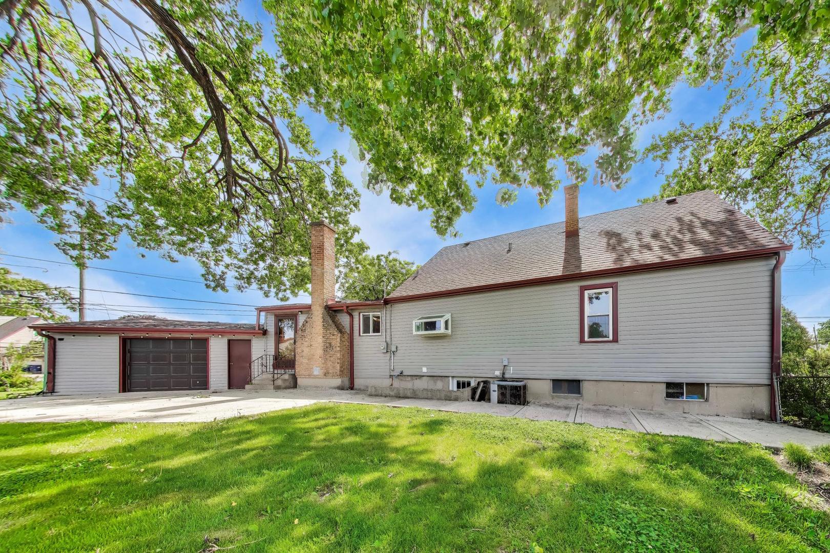 264 E Armitage Avenue, Northlake, IL 60164