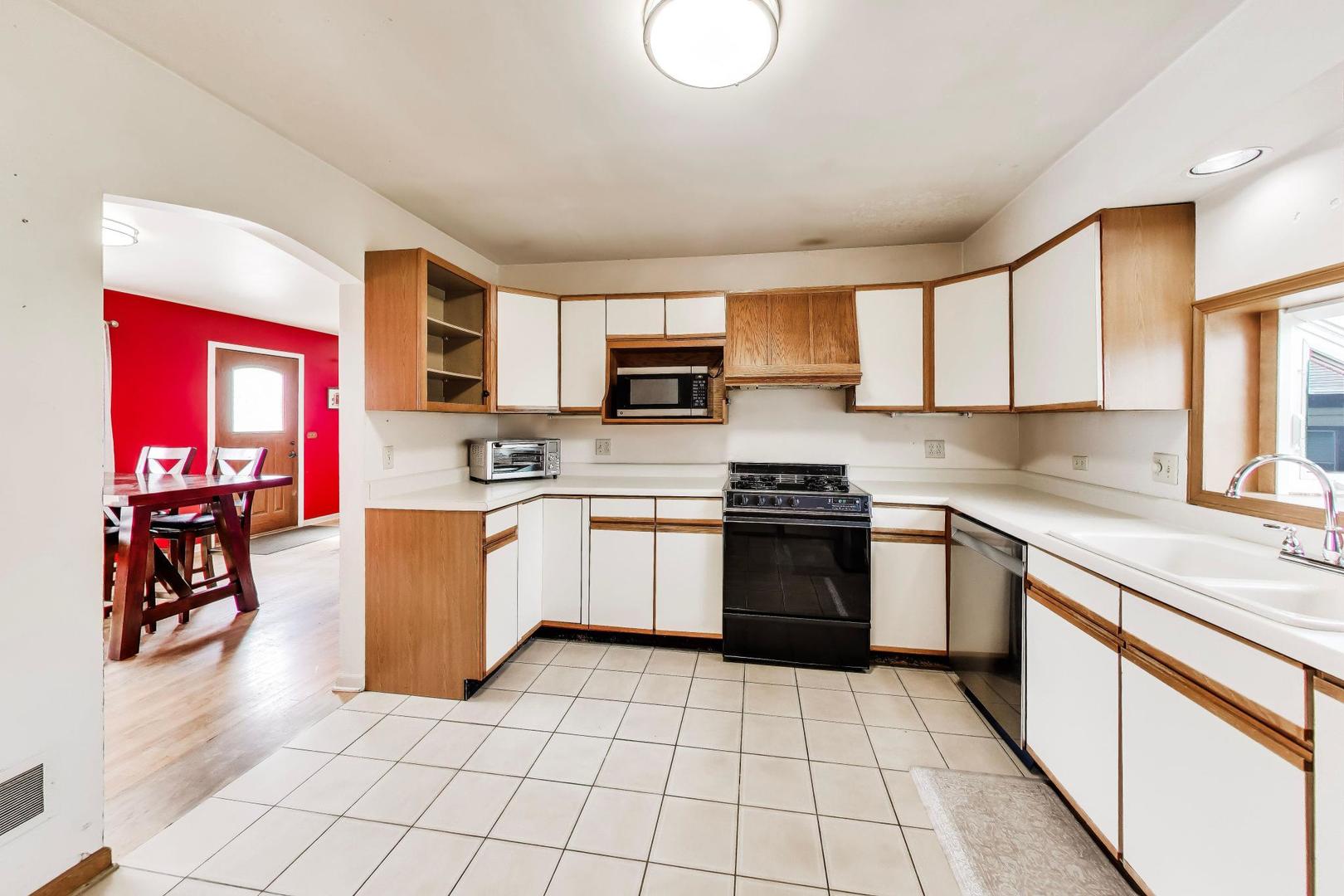 264 E Armitage Avenue, Northlake, IL 60164